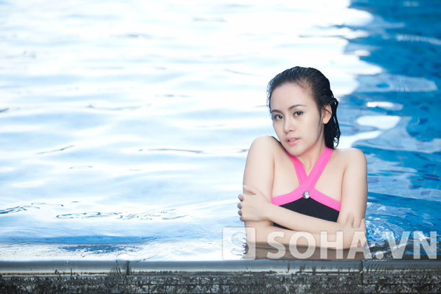 Bộ ảnh mới nhất của Bà Tưng sau khi phẩu thuật