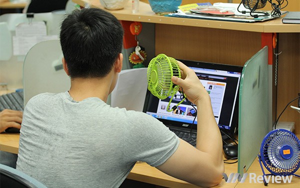 Quạt lồng sắt USB mini 360 dành cho laptop