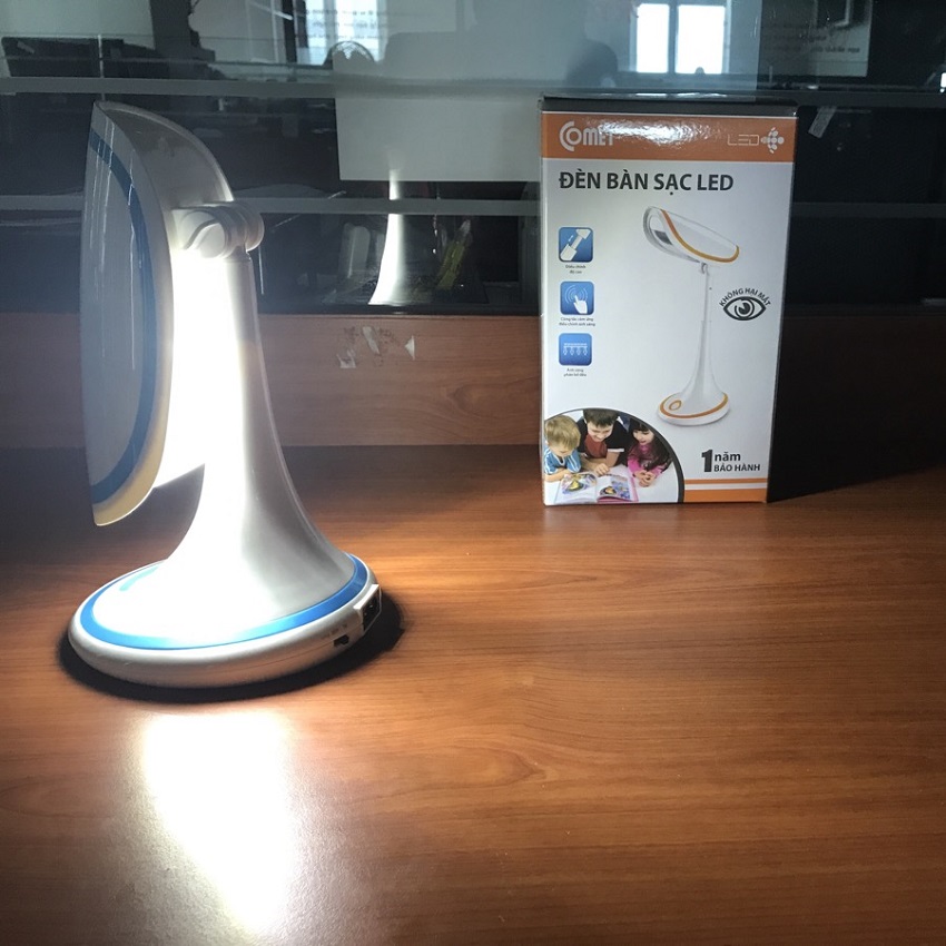 Đèn bàn LED Comet CT173B